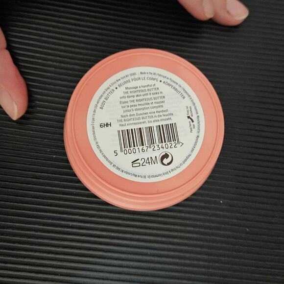 Soap & Glory The Righteous Body Butter ~ Very Dry Skin Formula ~ 1.689 fl.oz. - Picture 2 of 3